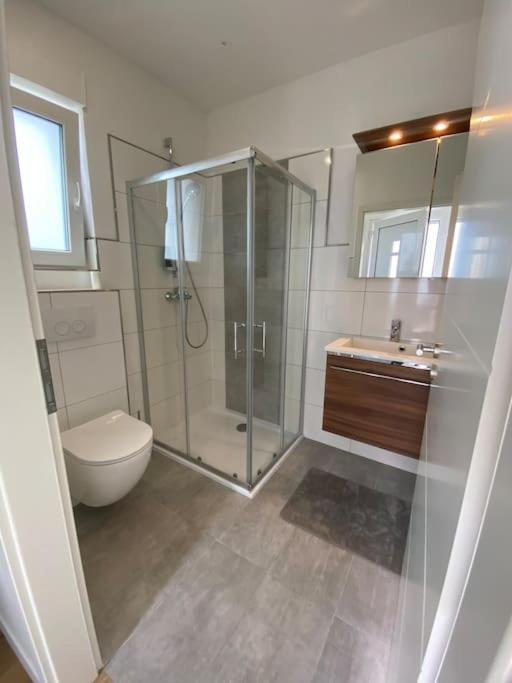 Neues Bungalow Fuer Bis Zu 4 Personen Oberhausen  Eksteriør bilde